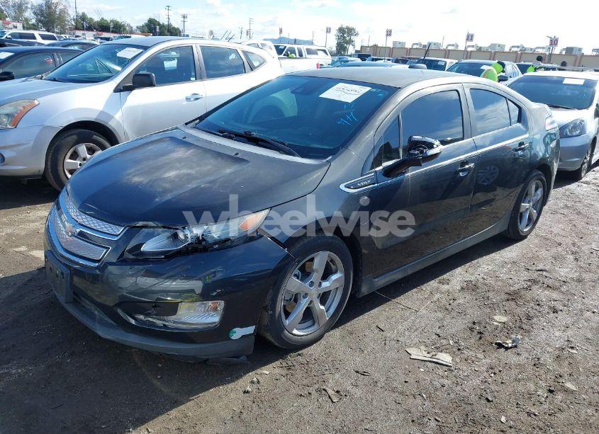 Photo 2 of 2015 Chevrolet Volt (VIN 1G1RD6E49FU137197)