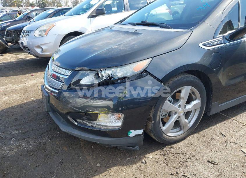 Photo 6 of 2015 Chevrolet Volt (VIN 1G1RD6E49FU137197)