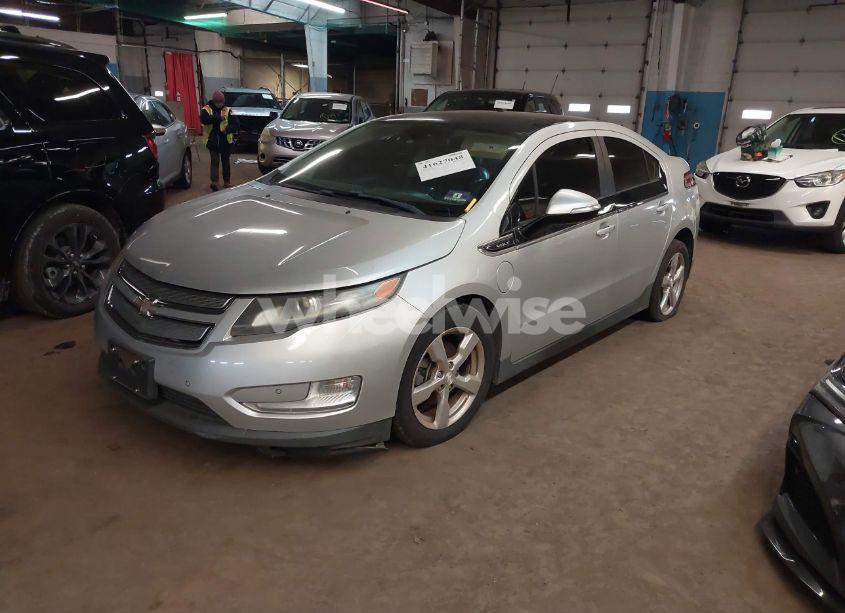 Photo 2 of 2012 Chevrolet Volt (VIN 1G1RD6E4XCU104110)