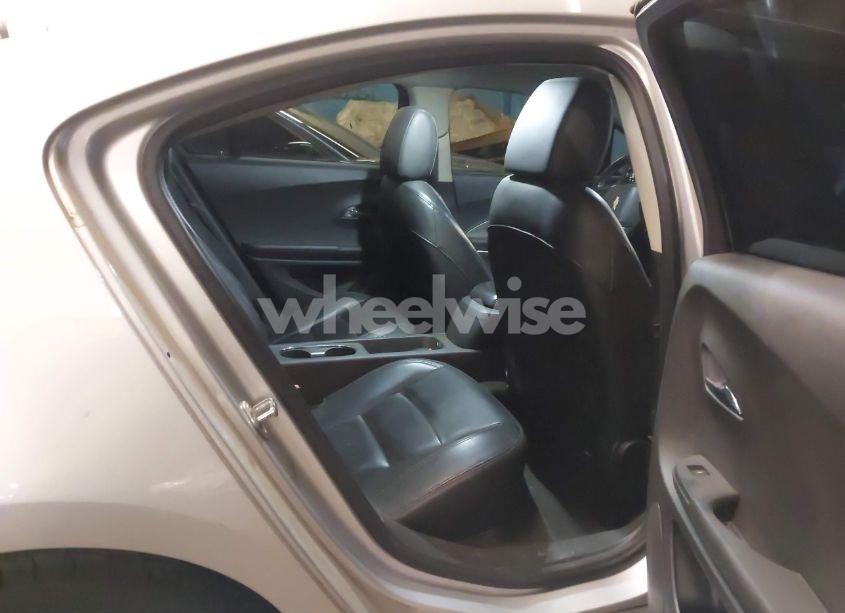 Photo 8 of 2012 Chevrolet Volt (VIN 1G1RD6E4XCU104110)