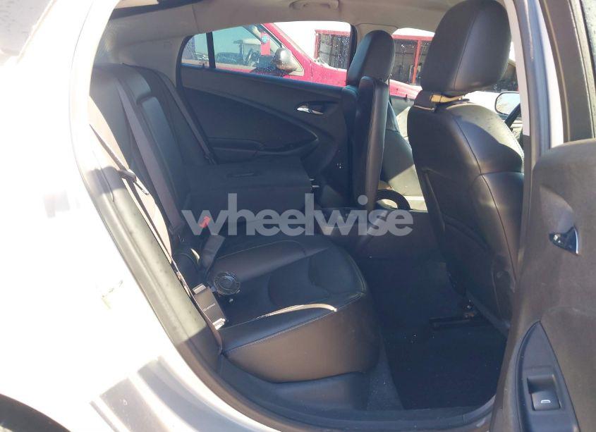 Photo 8 of 2016 Chevrolet Volt PREMIER (VIN 1G1RD6S55GU119956)