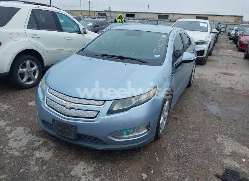 Photo 2 of 2013 Chevrolet Volt (VIN 1G1RE6E44DU108233)