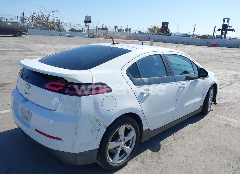 Photo 4 of 2013 Chevrolet Volt (VIN 1G1RE6E44DU141359)