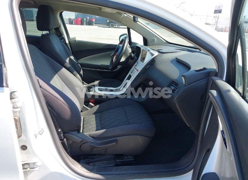 Photo 5 of 2013 Chevrolet Volt (VIN 1G1RE6E44DU141359)