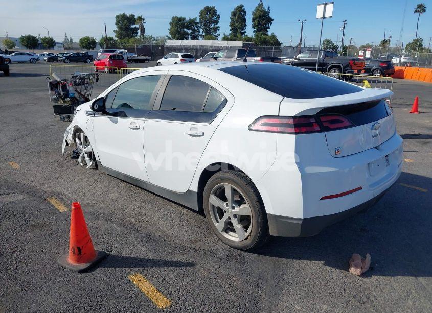 Photo 3 of 2014 Chevrolet Volt (VIN 1G1RE6E44EU147275)