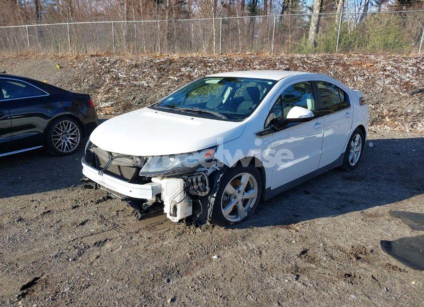 Photo 2 of 2014 Chevrolet Volt (VIN 1G1RE6E4XEU143098)