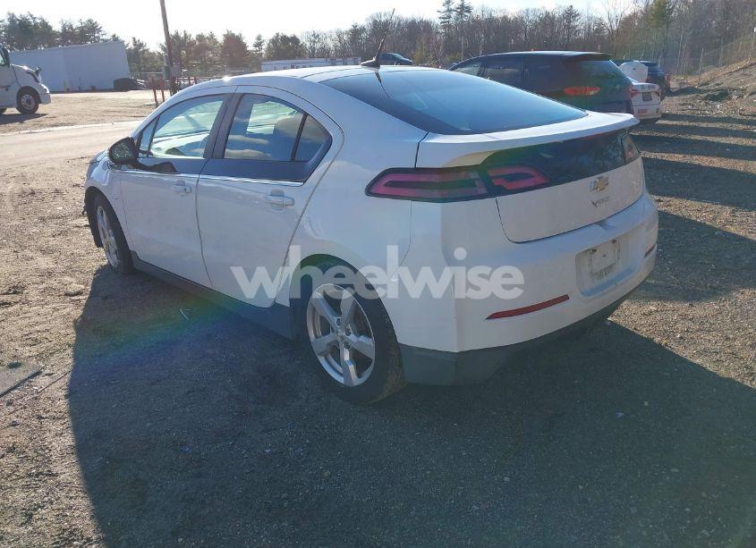 Photo 3 of 2014 Chevrolet Volt (VIN 1G1RE6E4XEU143098)
