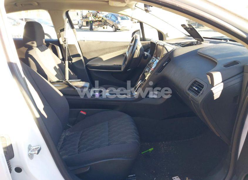 Photo 5 of 2014 Chevrolet Volt (VIN 1G1RE6E4XEU143098)