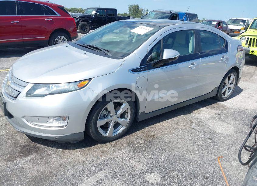 Photo 2 of 2012 Chevrolet Volt (VIN 1G1RF6E42CU120635)