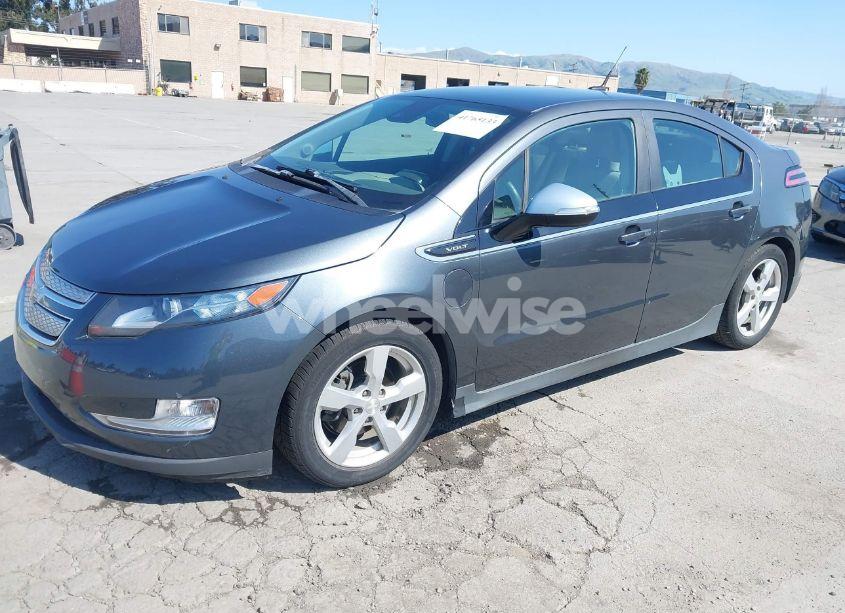 Photo 2 of 2013 Chevrolet Volt (VIN 1G1RH6E44DU106750)