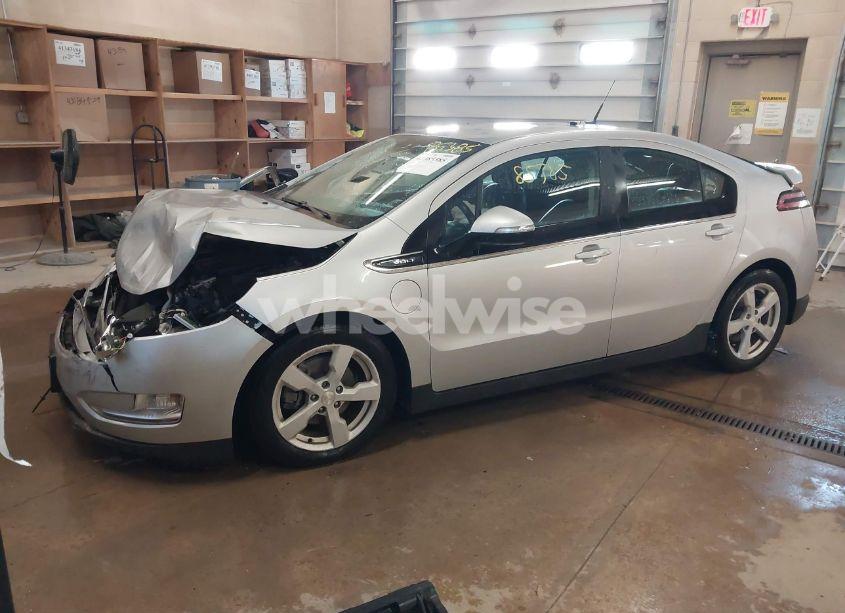 Photo 2 of 2014 Chevrolet Volt (VIN 1G1RH6E45EU150046)