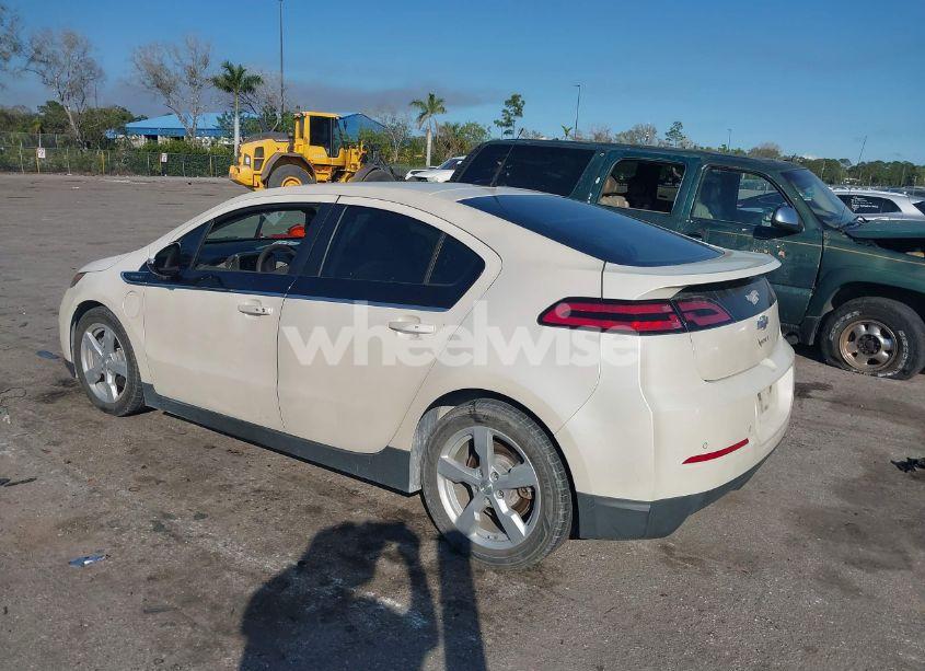 Photo 3 of 2014 Chevrolet Volt (VIN 1G1RH6E47EU128596)