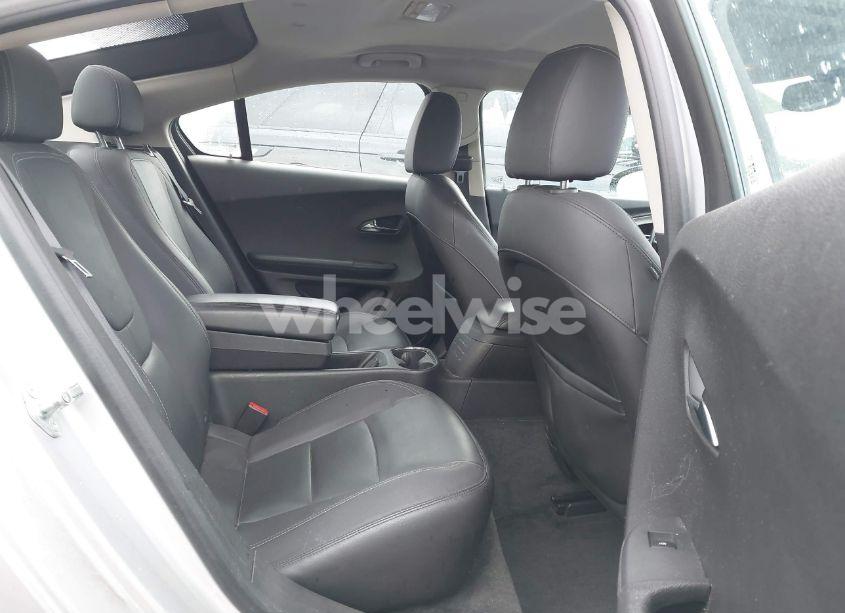 Photo 8 of 2013 Chevrolet Volt (VIN 1G1RH6E49DU137024)