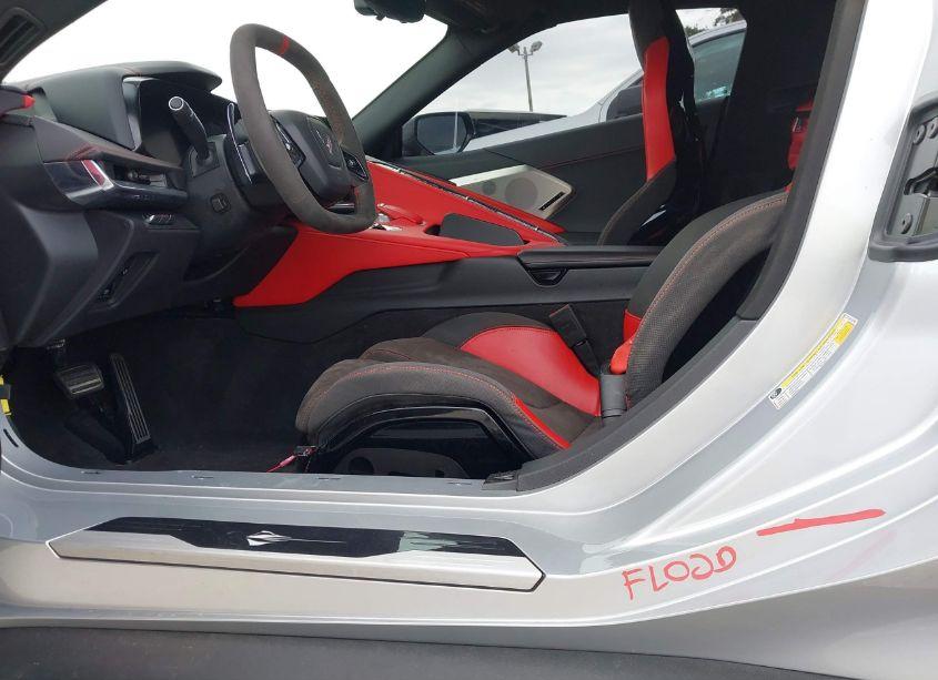 Photo 6 of 2020 Chevrolet Corvette STINGRAY RWD 2LT (VIN 1G1Y72D44L5107432)