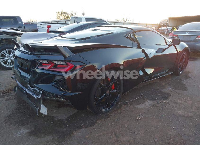 Photo 4 of 2020 Chevrolet Corvette STINGRAY RWD 2LT (VIN 1G1Y72D45L5100957)