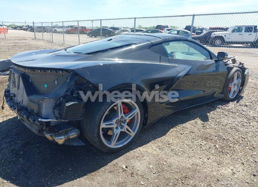 Photo 4 of 2020 Chevrolet Corvette STINGRAY RWD 3LT (VIN 1G1Y82D46L5116954)