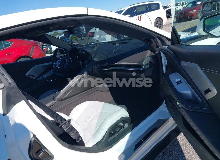 Photo 5 of 2020 Chevrolet Corvette STINGRAY RWD 3LT (VIN 1G1Y82D4XL5105391)