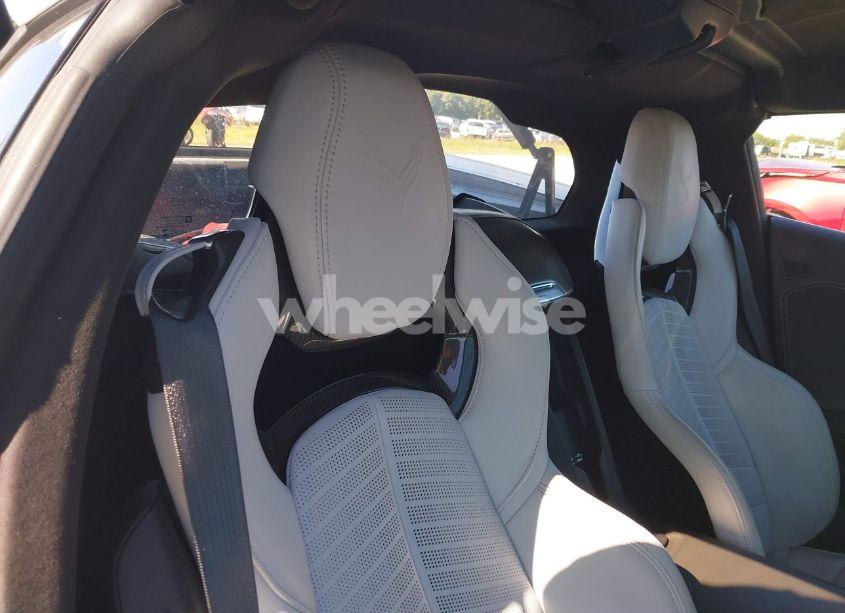 Photo 8 of 2020 Chevrolet Corvette STINGRAY RWD 3LT (VIN 1G1Y82D4XL5105391)