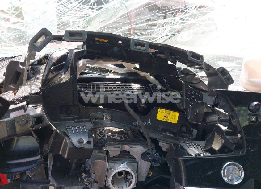 Photo 14 of 2024 Chevrolet Corvette STINGRAY RWD 1LT (VIN 1G1YA2D41R5102859)