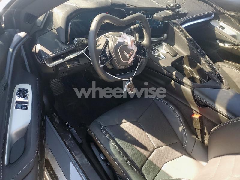Photo 3 of 2025 CHEVROLET CORVETTE STINGRAY 1LT (VIN 1G1YA2D41S5111163)