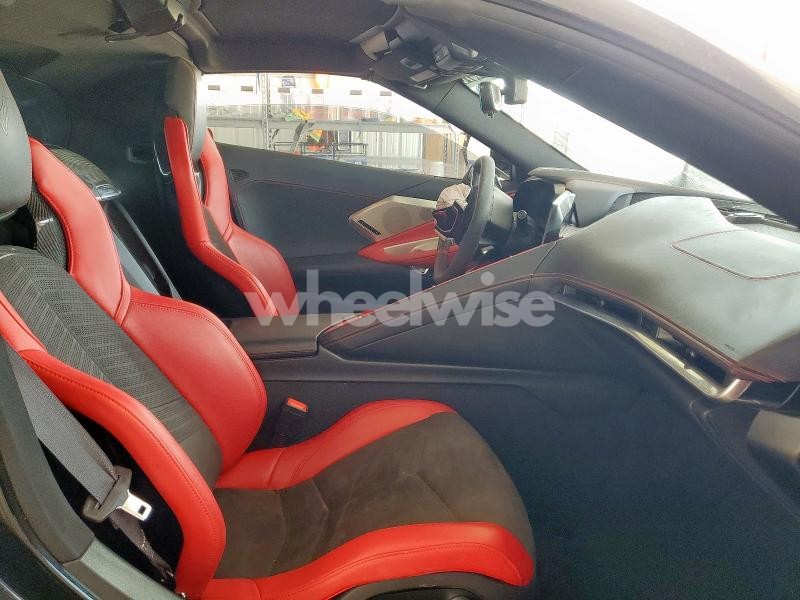 Photo 6 of 2021 CHEVROLET CORVETTE STINGRAY 2LT (VIN 1G1YB2D40M5114135)