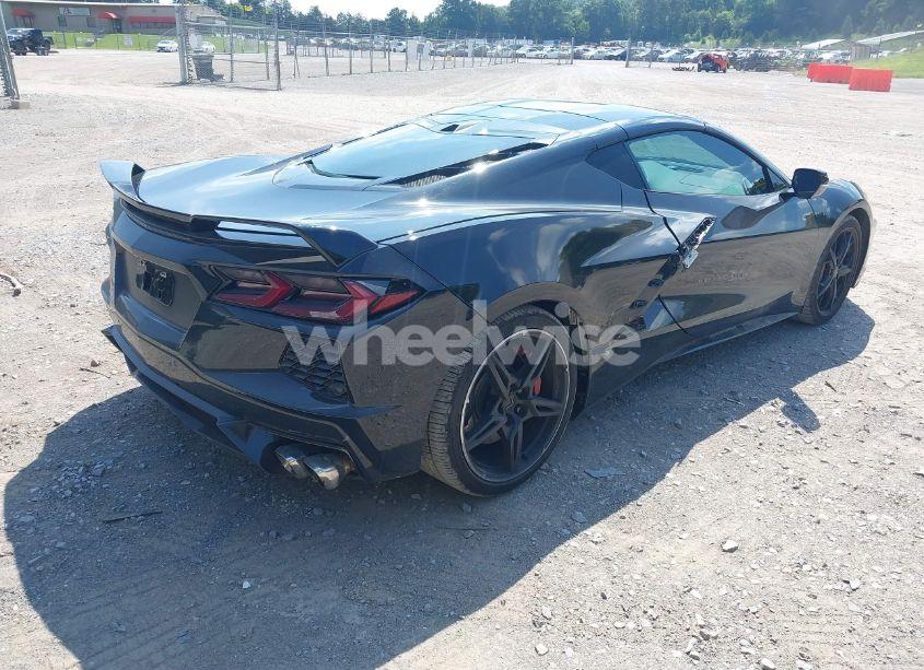 Photo 4 of 2021 Chevrolet Corvette STINGRAY RWD 2LT (VIN 1G1YB2D41M5101894)