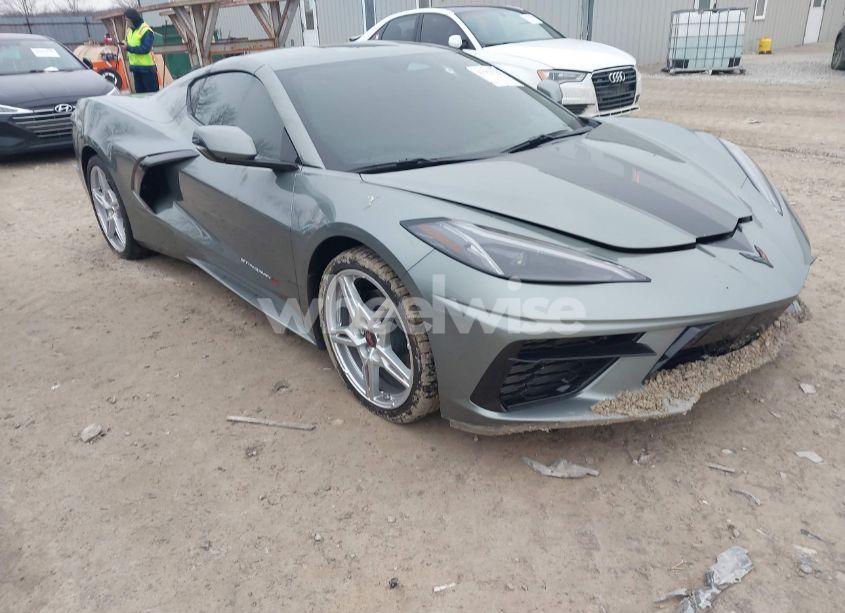 2024 Chevrolet Corvette STINGRAY RWD 2LT (VIN 1G1YB2D41R5105757) main photo