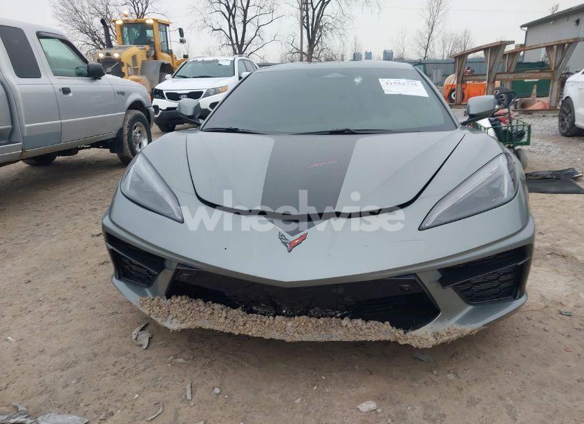 Photo 12 of 2024 Chevrolet Corvette STINGRAY RWD 2LT (VIN 1G1YB2D41R5105757)