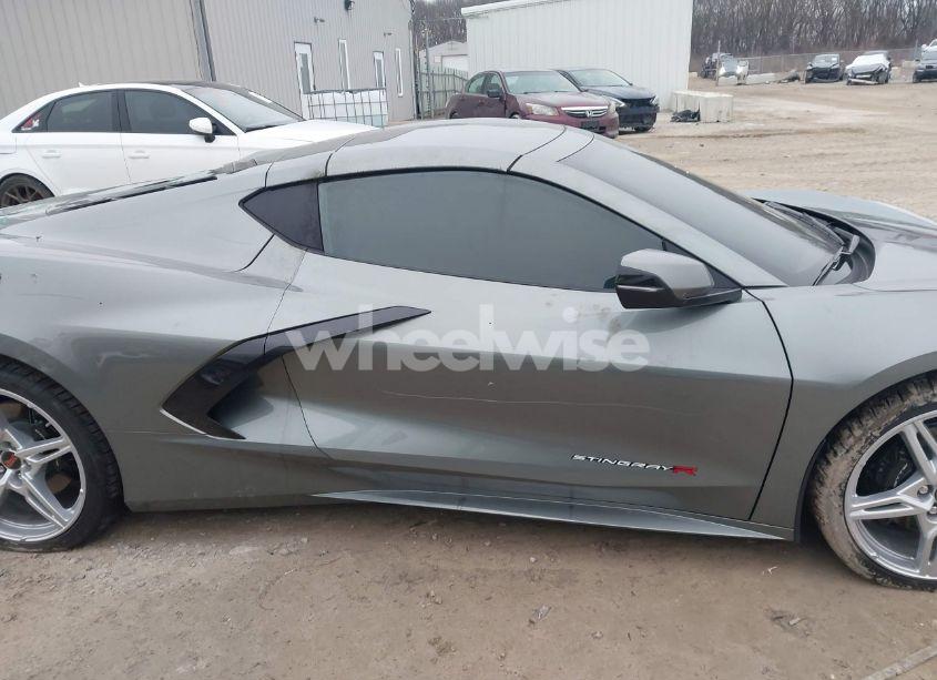Photo 13 of 2024 Chevrolet Corvette STINGRAY RWD 2LT (VIN 1G1YB2D41R5105757)