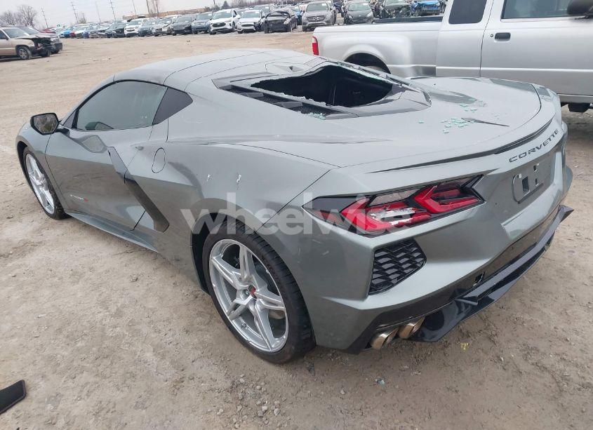 Photo 3 of 2024 Chevrolet Corvette STINGRAY RWD 2LT (VIN 1G1YB2D41R5105757)