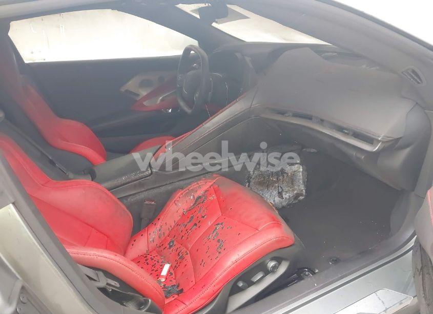 Photo 5 of 2024 Chevrolet Corvette STINGRAY RWD 2LT (VIN 1G1YB2D41R5105757)