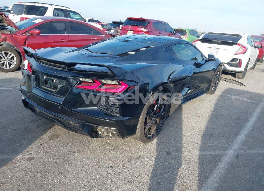 Photo 4 of 2021 Chevrolet Corvette STINGRAY RWD 2LT (VIN 1G1YB2D46M5125799)