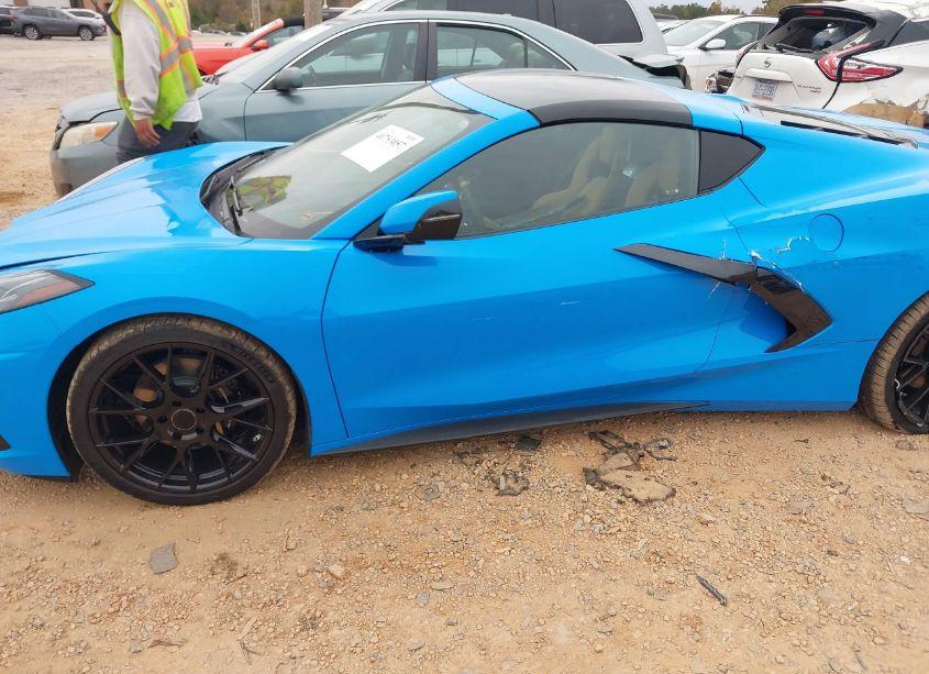 Photo 2 of 2021 Chevrolet Corvette STINGRAY RWD 2LT (VIN 1G1YB2D49M5101349)