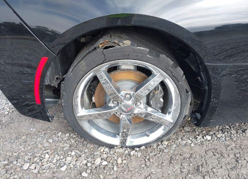 Photo 18 of 2015 Chevrolet Corvette STINGRAY (VIN 1G1YB2D77F5113688)