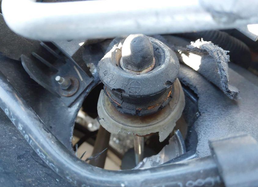 Photo 6 of 2015 Chevrolet Corvette STINGRAY (VIN 1G1YB2D77F5113688)