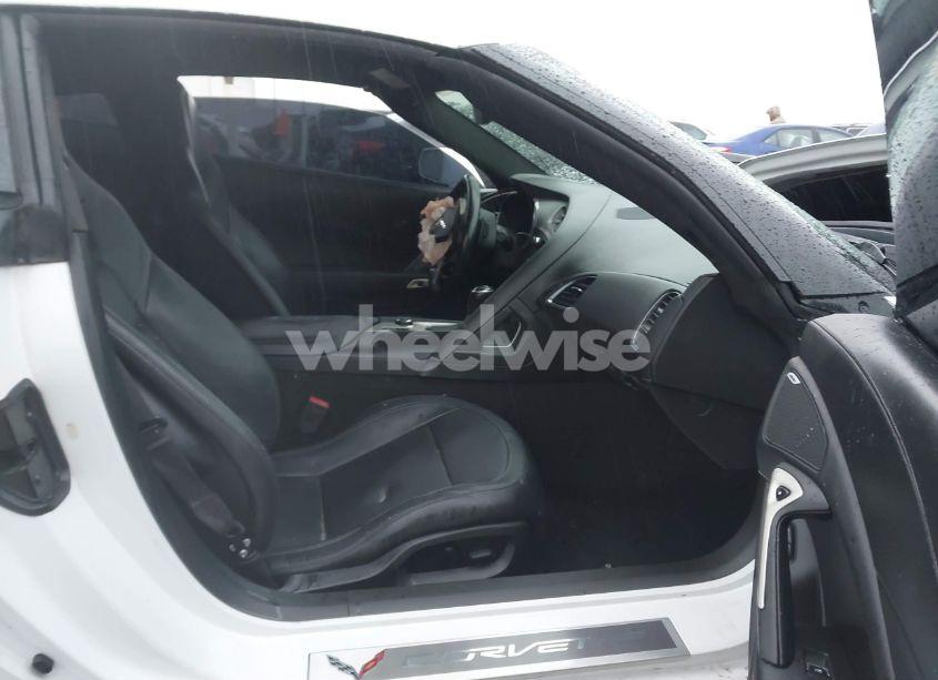 Photo 5 of 2017 Chevrolet Corvette STINGRAY (VIN 1G1YB2D77H5122457)