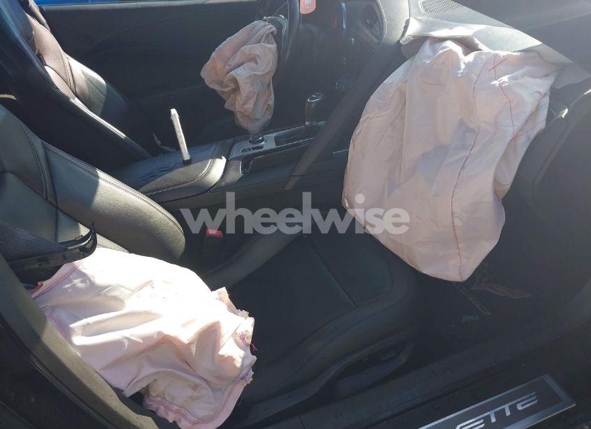 Photo 5 of 2019 Chevrolet Corvette STINGRAY (VIN 1G1YB2D79K5107319)