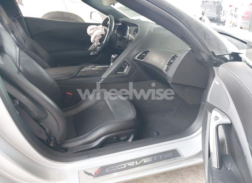 Photo 5 of 2017 Chevrolet Corvette STINGRAY (VIN 1G1YB2D7XH5105426)