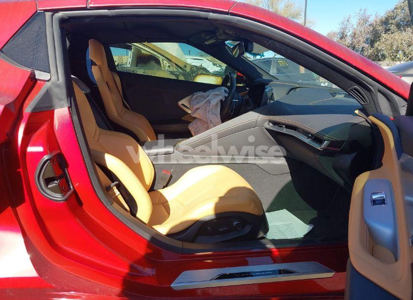 Photo 8 of 2021 Chevrolet Corvette STINGRAY RWD 2LT (VIN 1G1YB3D40M5101763)