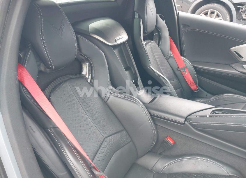 Photo 8 of 2024 Chevrolet Corvette STINGRAY (VIN 1G1YB3D41R5103979)