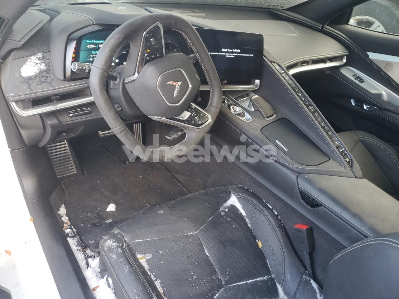 Photo 8 of 2024 CHEVROLET CORVETTE STINGRAY 2LT (VIN 1G1YB3D44R5129413)