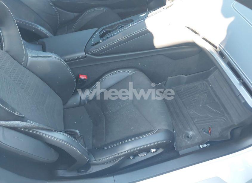 Photo 5 of 2021 Chevrolet Corvette STINGRAY RWD 2LT (VIN 1G1YB3D45M5125069)