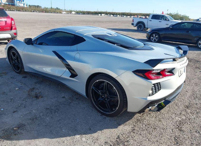 Photo 3 of 2021 Chevrolet Corvette STINGRAY RWD 3LT (VIN 1G1YC2D42M5124789)