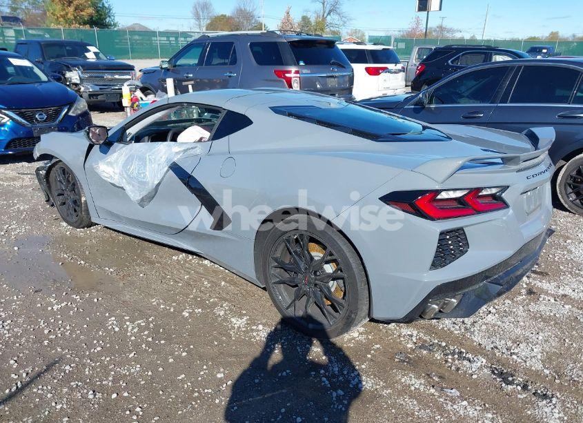 Photo 3 of 2024 Chevrolet Corvette STINGRAY RWD 3LT (VIN 1G1YC2D48R5108541)