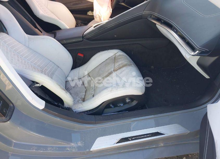 Photo 5 of 2024 Chevrolet Corvette STINGRAY RWD 3LT (VIN 1G1YC2D48R5108541)