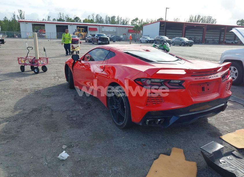 Photo 3 of 2021 Chevrolet Corvette STINGRAY RWD 3LT (VIN 1G1YC2D49M5124322)