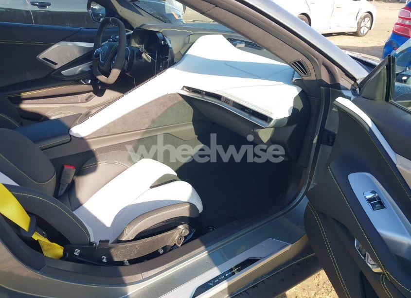 Photo 5 of 2022 Chevrolet Corvette STINGRAY RWD 3LT (VIN 1G1YC3D43N5100699)