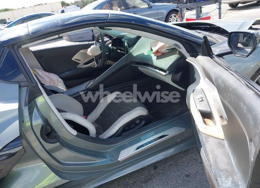 Photo 5 of 2023 Chevrolet Corvette STINGRAY RWD 3LT (VIN 1G1YC3D43P5104058)