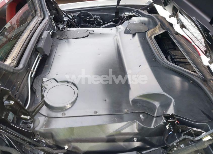 Photo 10 of 2021 Chevrolet Corvette STINGRAY RWD 3LT (VIN 1G1YC3D4XM5125050)