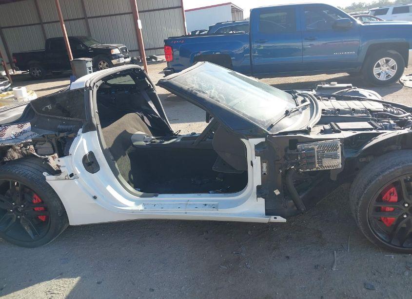 Photo 12 of 2016 Chevrolet Corvette STINGRAY (VIN 1G1YD2D71G5116789)